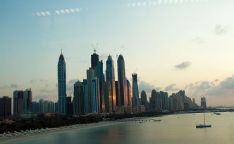 Några av Dubais många skyskrapor.